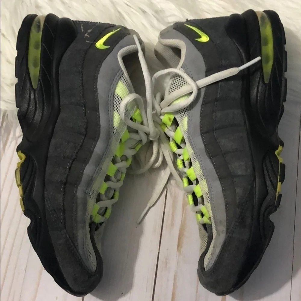 Nike air max 95.   Size 5.5 - Picture 3 of 13